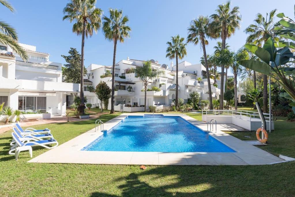 Incredible Luxury Location In Puerto Banus Beach For Families Marbella Exterior photo