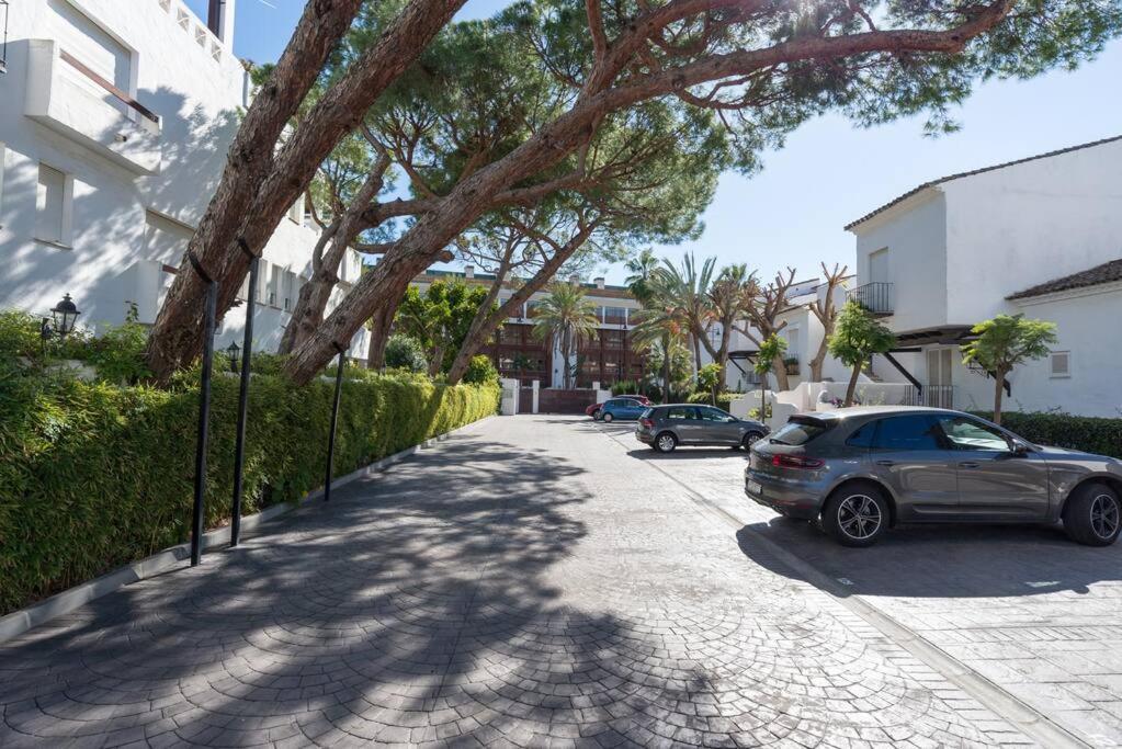 Incredible Luxury Location In Puerto Banus Beach For Families Marbella Exterior photo