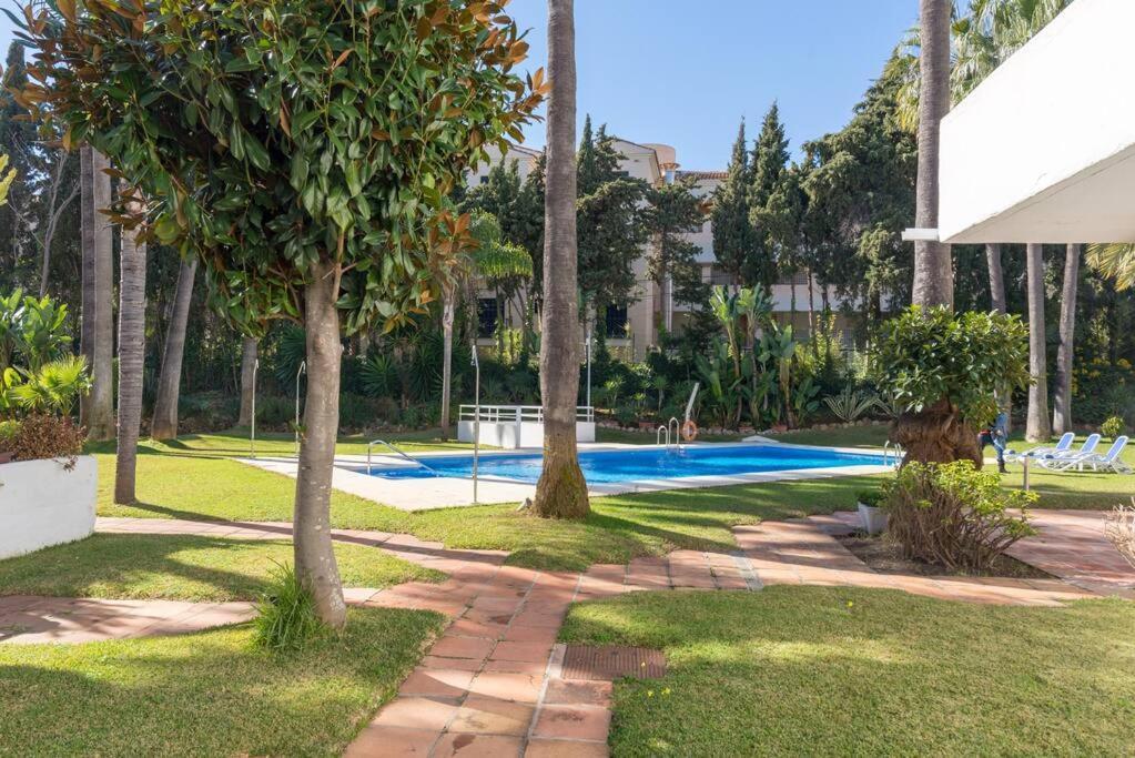 Incredible Luxury Location In Puerto Banus Beach For Families Marbella Exterior photo